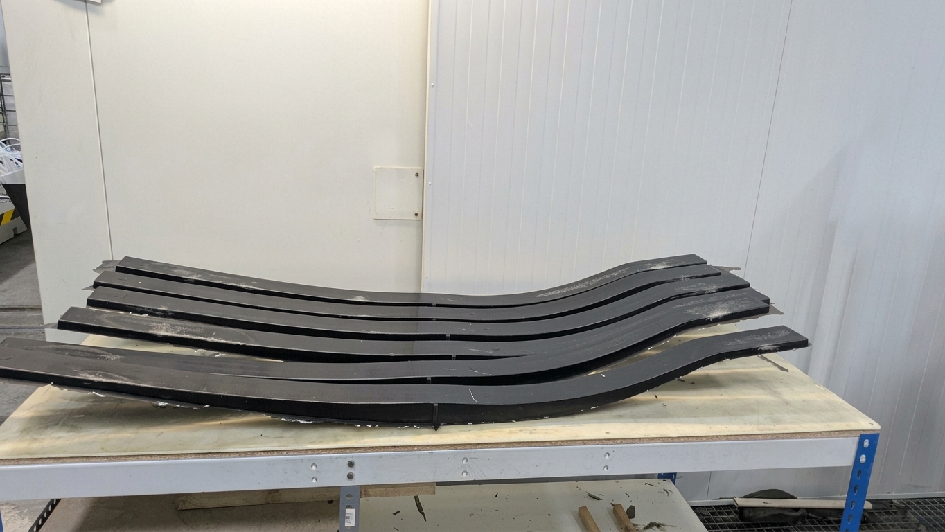 Composite leaf springs
